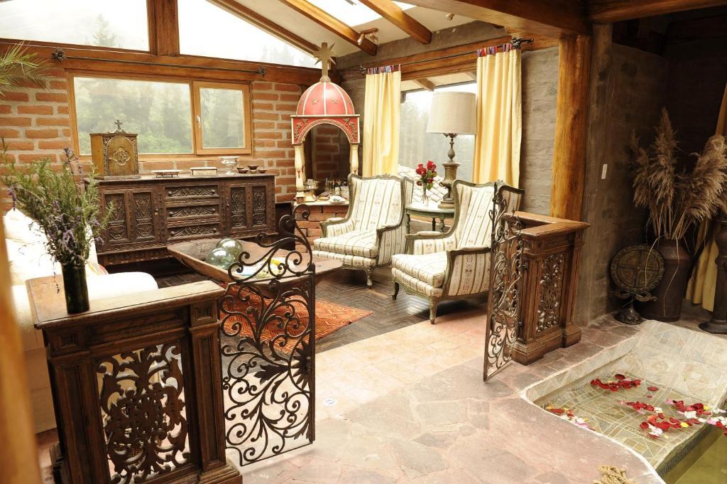 Hacienda Rumiloma Quito Zimmer foto